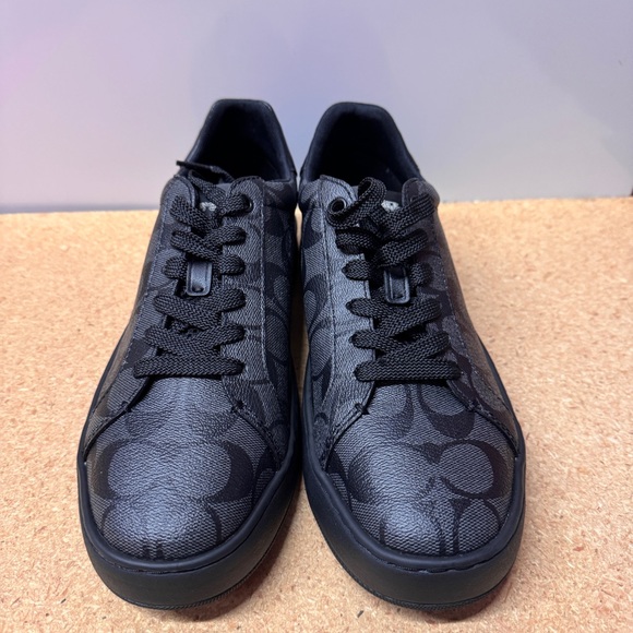 coach men's Clip Low Top Sneaker G4949 - Picture 2 of 8